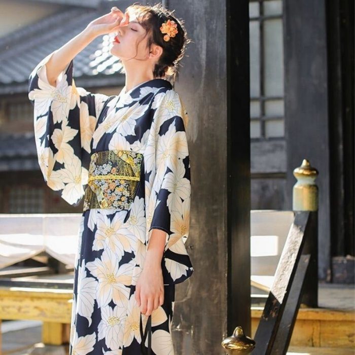 Japansk Kimono Woman - Kikyo