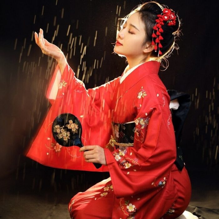 Japansk kimono rød kvinde