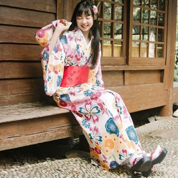 Japansk Kimono Woman - Sakura & Kiku