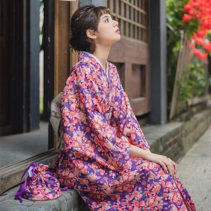 Japansk Kimono Violet Woman